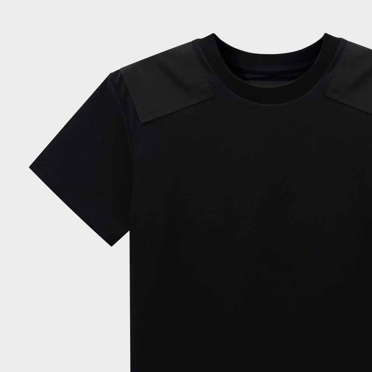 Basic T-Shirt